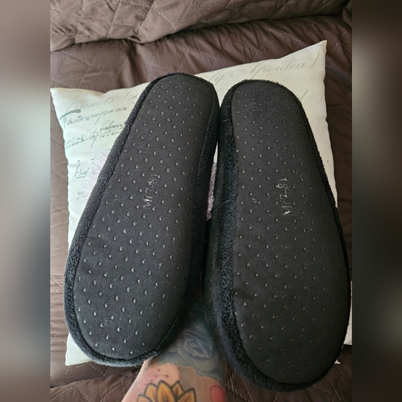 TINKERBELL SLIPPERS BLACK AND PINK - Picture 3 of 4